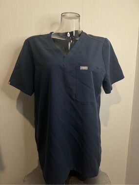 FIGS CATARINA SCRUB TOP. XL. Charcoal Blue Grey. No flaws noted! PO: 1738.